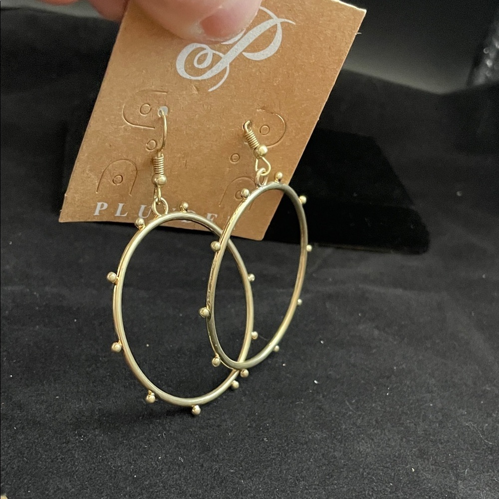 Plunder Gold Tone Earring Collection - Picture 8 of 8